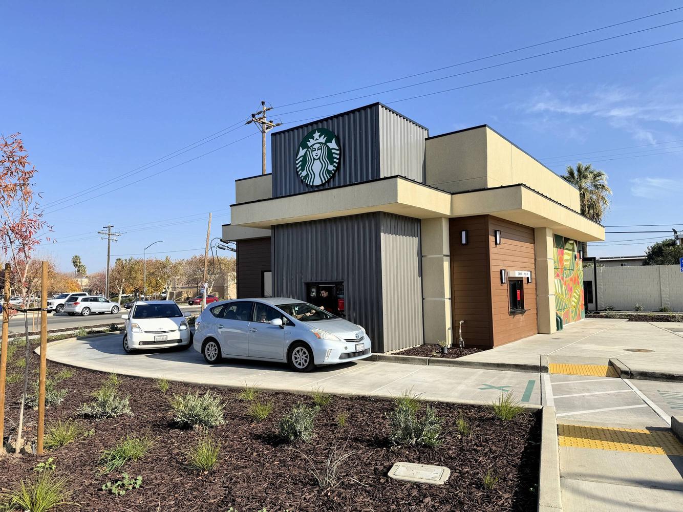 Build-to-Suit NNN Retail — Construction Takeout Bridge — Los Banos, CA